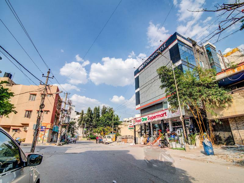 Oyo Townhouse 104 Koramangala Maharaja Signal 호텔 벵갈루루 외부 사진