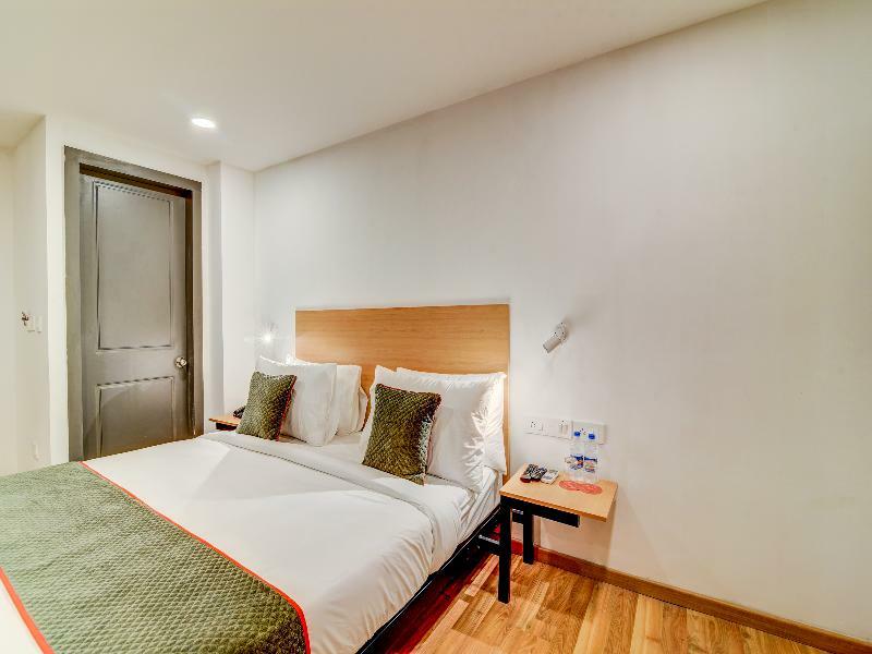 Oyo Townhouse 104 Koramangala Maharaja Signal 호텔 벵갈루루 외부 사진